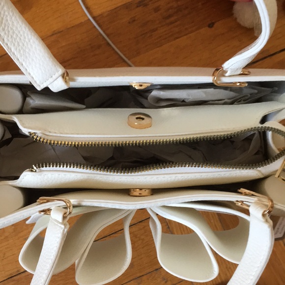 White Handbag - Picture 2 of 5